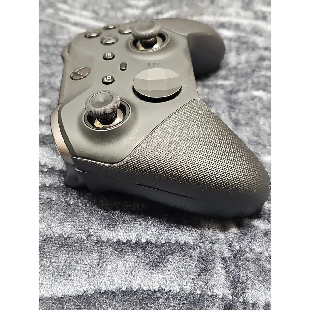 Xbox One Elite Series 2 Wireless Controller - Black (Controller & Accessory Kit)